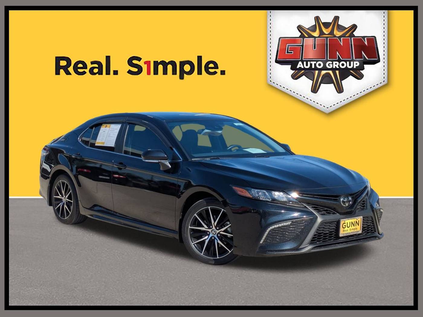 2023 Toyota Camry SE — Sedan — 33,542 mi — Selma, TX