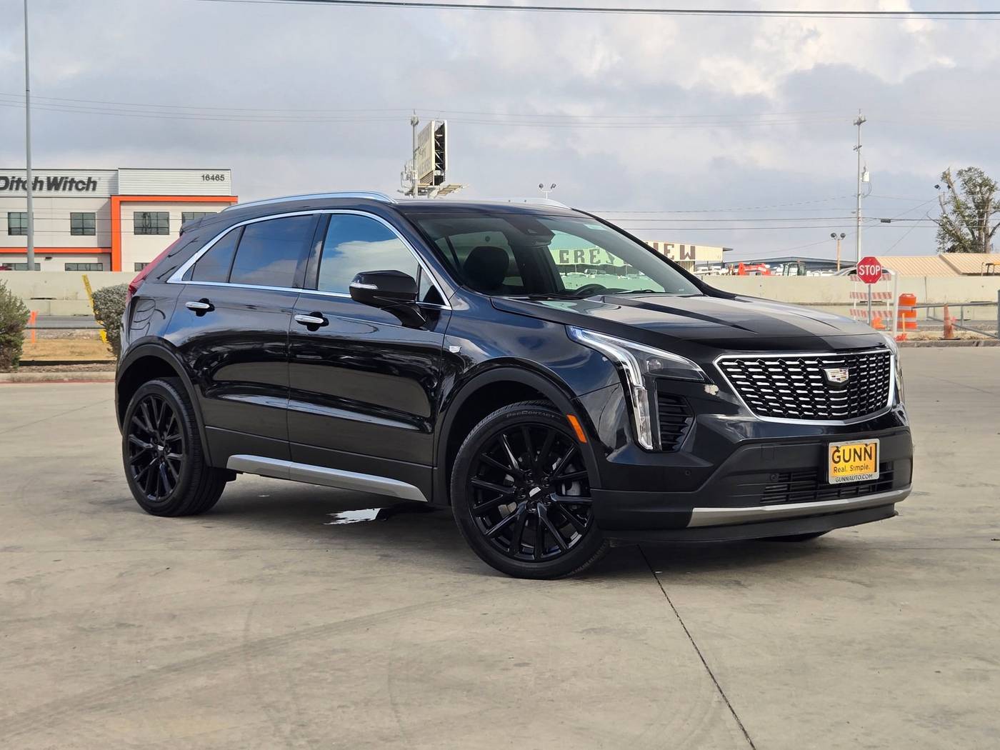 2023 Cadillac XT4 Premium Luxury — SUV — 33,740 mi — Selma, TX