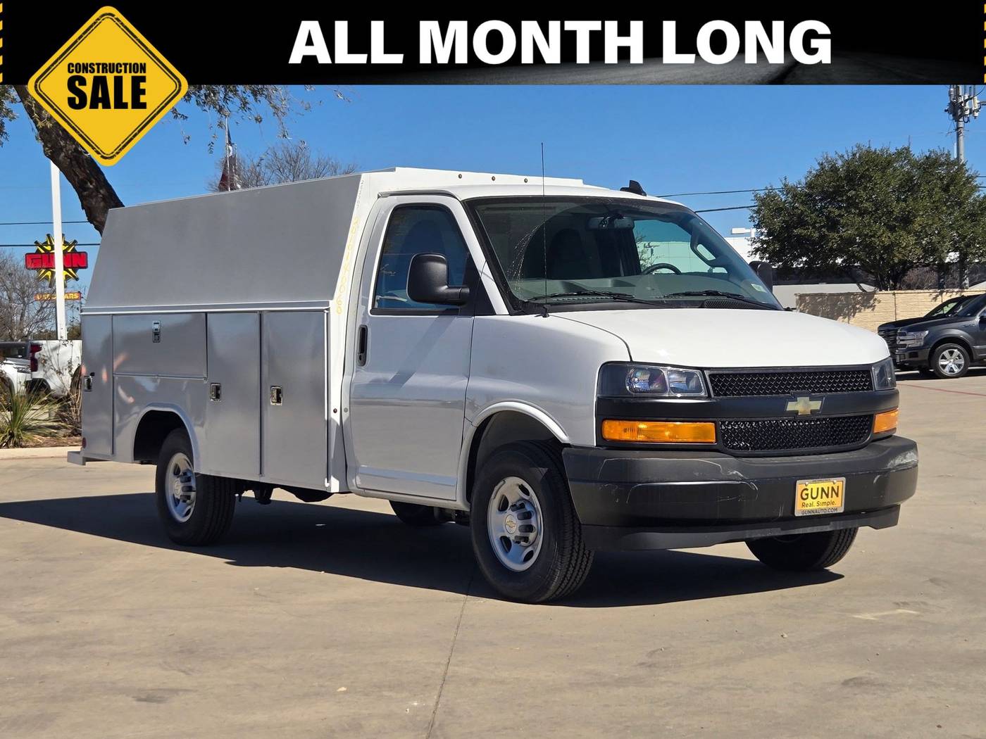 2025 Chevrolet Express 3500