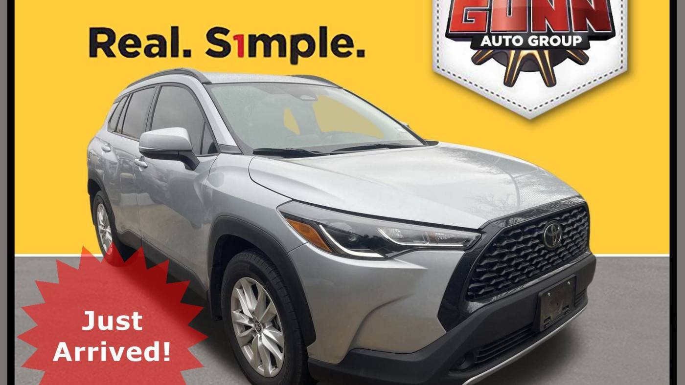 2024 Toyota Corolla Cross LE — SUV — 2,177 mi — Selma, TX