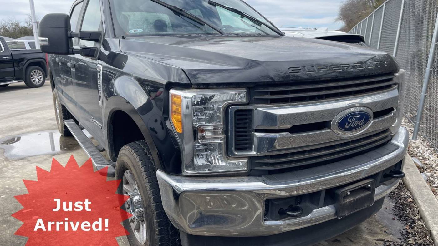 2017 Ford Super Duty F-250 XL — Pickup Truck — 71,646 mi — Selma, TX