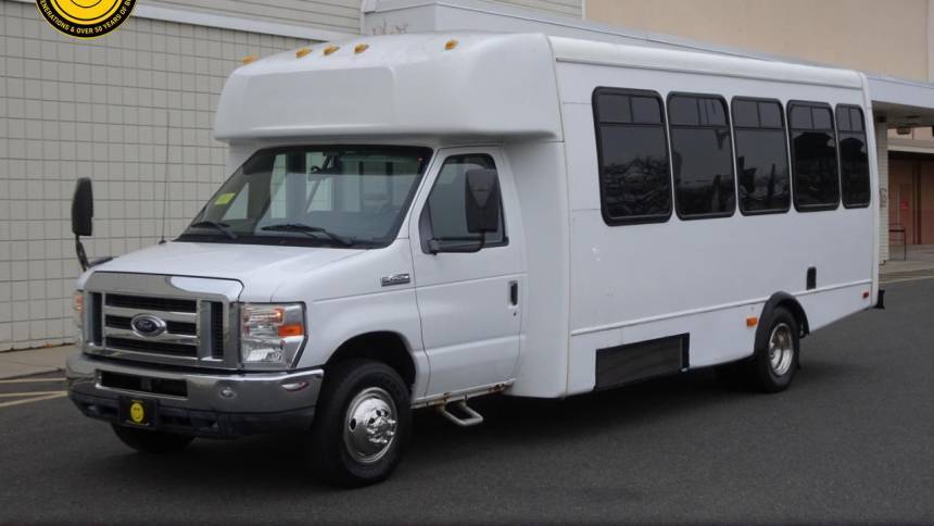 2012 Ford Econoline Commercial Cutaway E-450 — Chassis Cab Truck — 78,137 mi — Somerville, MA