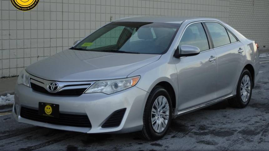 2014 Toyota Camry SE Sport — Sedan — 34,976 mi — Somerville, MA