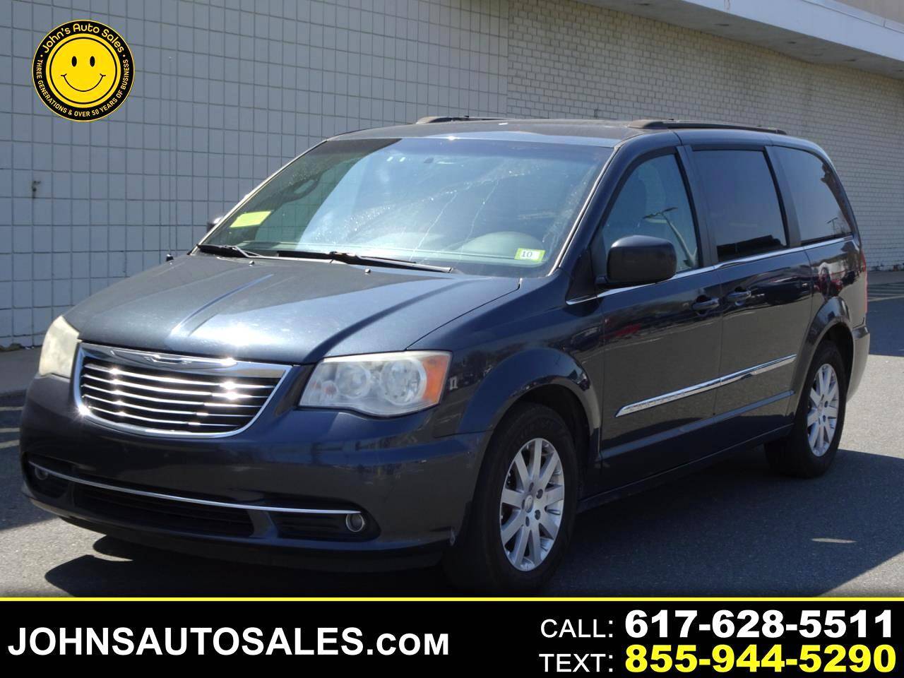 2014 Chrysler Town & Country Touring — Minivan — 114,116 mi — Somerville, MA