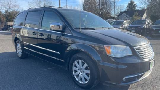 2011 Chrysler Town & Country Touring-L — Minivan — 90,670 mi — Berlin, NJ