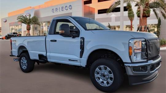 2023 Ford Super Duty F-350 XLT — Pickup Truck — 13 mi — Delray Beach, FL