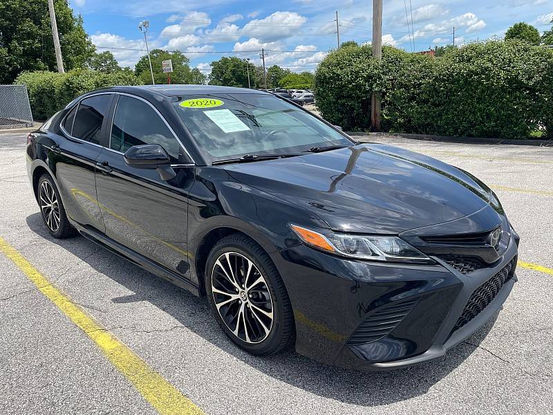 2020 Toyota Camry SE — Sedan — 45,793 mi — Frankfort, KY