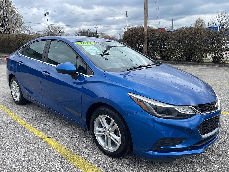 2017 Chevrolet Cruze LT — Sedan — 79,038 mi — Frankfort, KY
