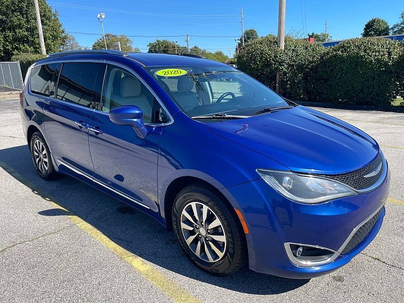 2020 Chrysler Pacifica Touring L Plus — Minivan — 79,490 mi — Frankfort, KY