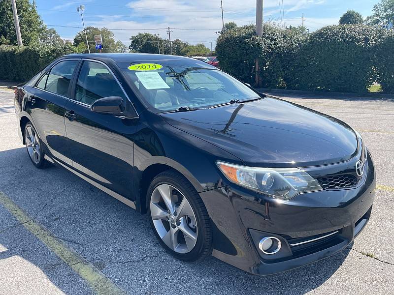 2014 Toyota Camry SE V6 — Sedan — 102,447 mi — Frankfort, KY