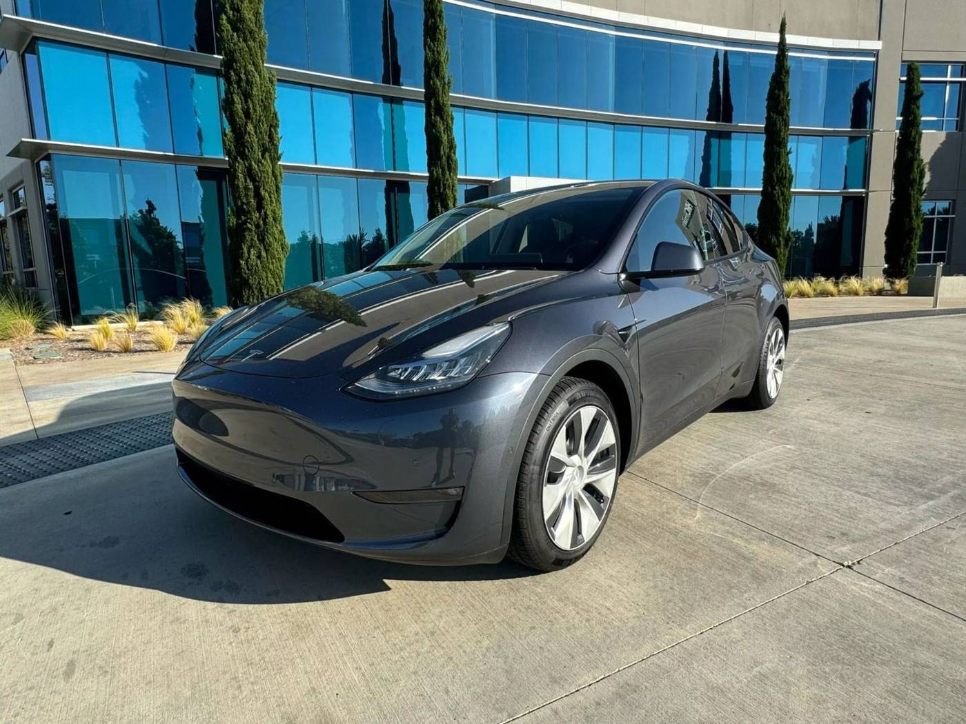 2021 Tesla Model Y Long Range — SUV — 32,166 mi — Newport Beach, CA