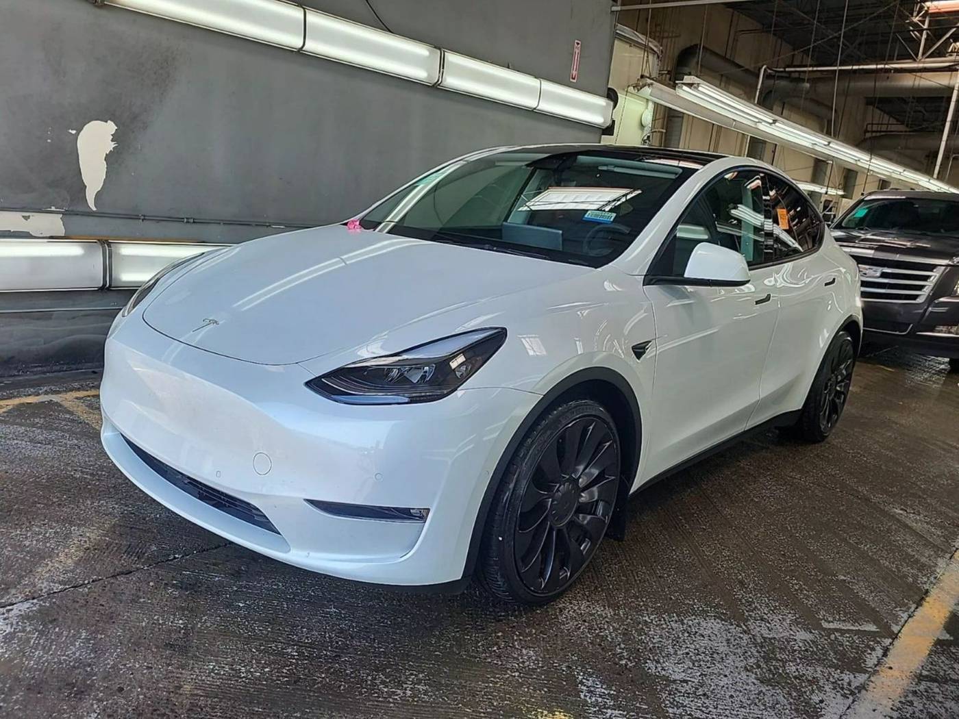 2022 Tesla Model Y Performance — SUV — 37,997 mi — Newport Beach, CA