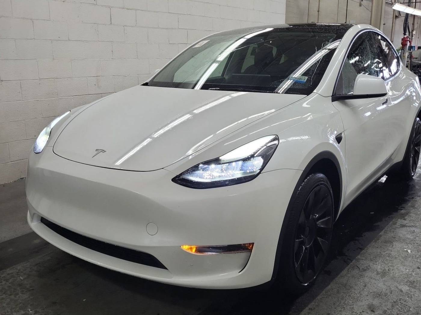 2023 Tesla Model Y Long Range — SUV — 30,772 mi — Newport Beach, CA