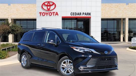 2022 Toyota Sienna Platinum — Minivan — 37,996 mi — Leander, TX