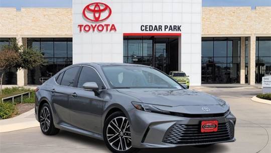 2025 Toyota Camry XLE — Sedan — 5,048 mi — Leander, TX