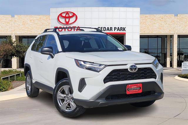 2025 Toyota RAV4 XLE — SUV — 3,891 mi — Leander, TX