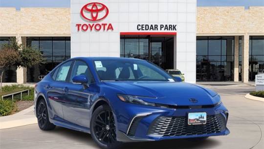 2025 Toyota Camry Hybrid SE — Sedan — 14,954 mi — Leander, TX