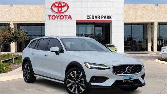 2023 Volvo V60 Cross Country Ultimate — Wagon — 33,291 mi — Leander, TX
