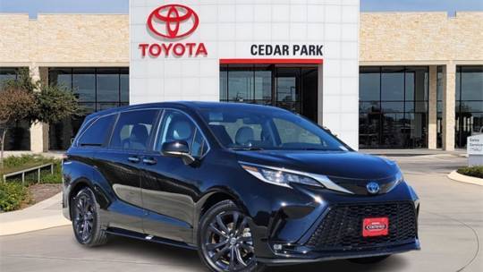 2024 Toyota Sienna XSE — Minivan — 21,199 mi — Leander, TX
