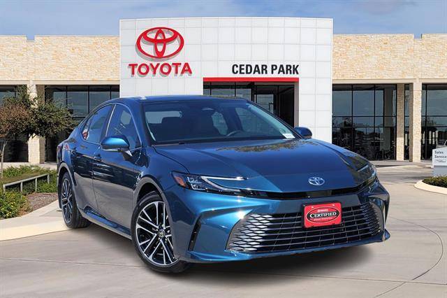 2025 Toyota Camry Hybrid XLE — Sedan — 5,850 mi — Leander, TX