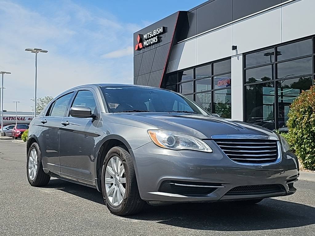 2013 Chrysler 200 Touring — Sedan — 114,370 mi — Sandy, UT