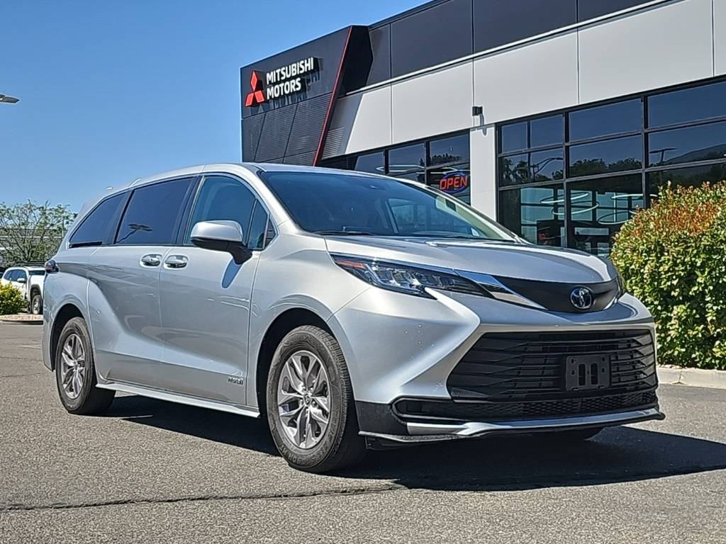 2021 Toyota Sienna LE — Minivan — 42,785 mi — Sandy, UT