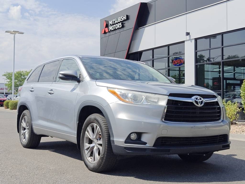 2014 Toyota Highlander LE V6 — SUV — 136,488 mi — Sandy, UT