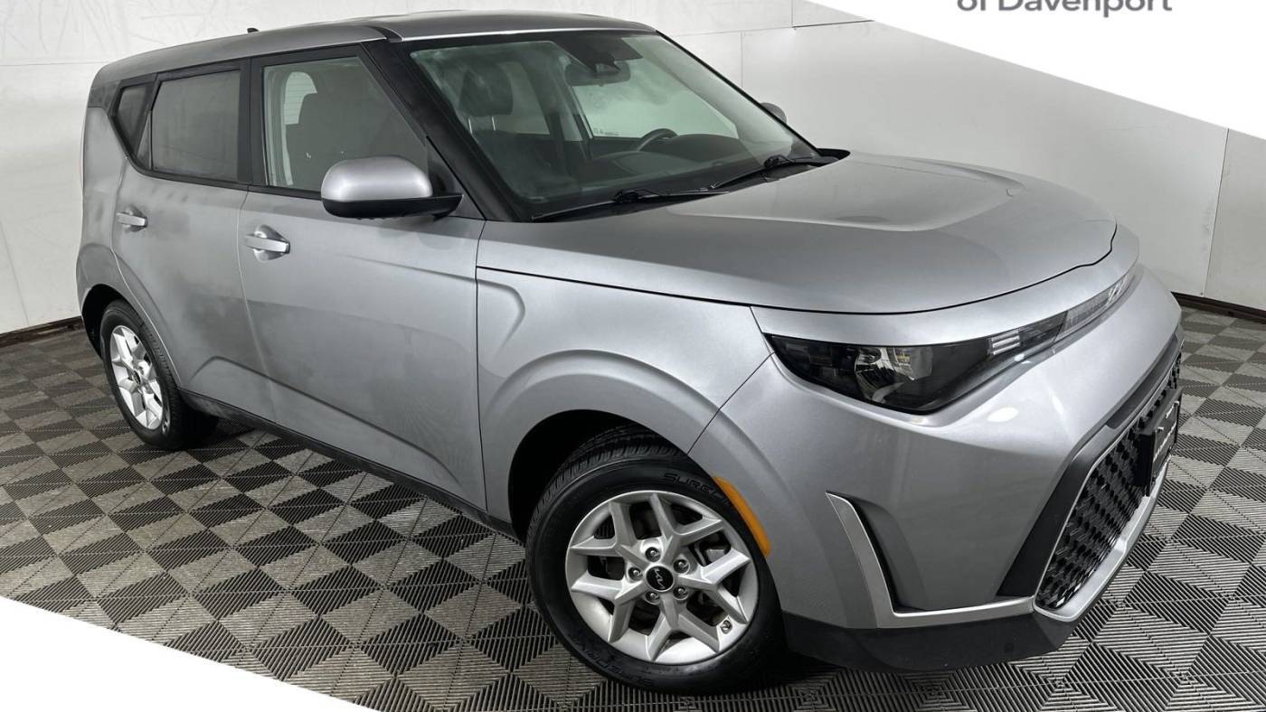 2023 Kia Soul LX — Hatchback — 61,401 mi — Davenport, IA