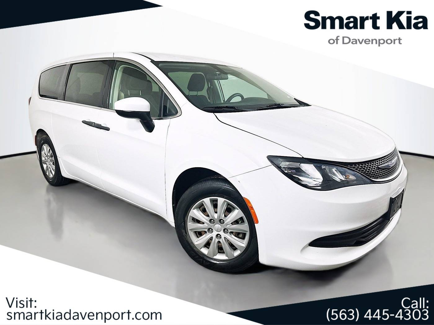 2020 Chrysler Voyager L — Minivan — 45,206 mi — Davenport, IA