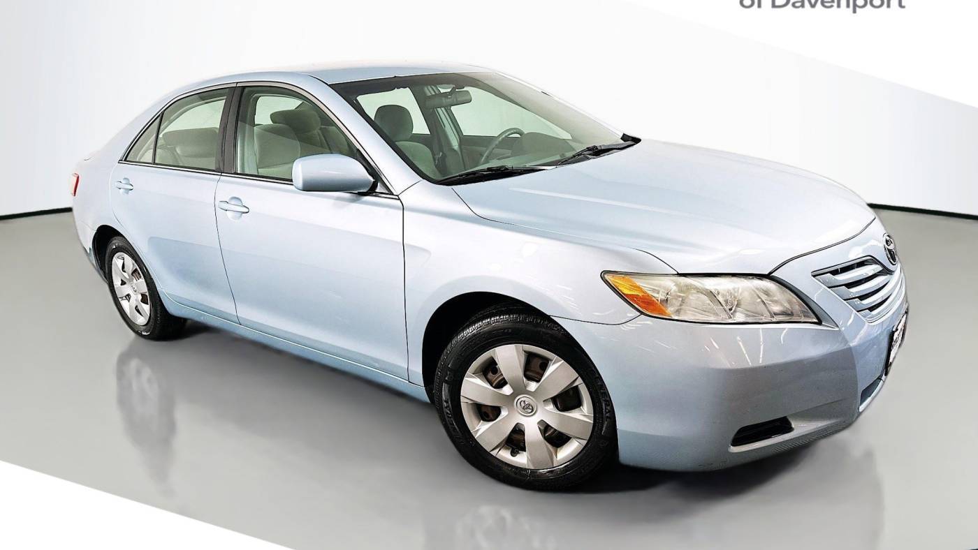 2008 Toyota Camry LE — Sedan — 113,352 mi — Davenport, IA