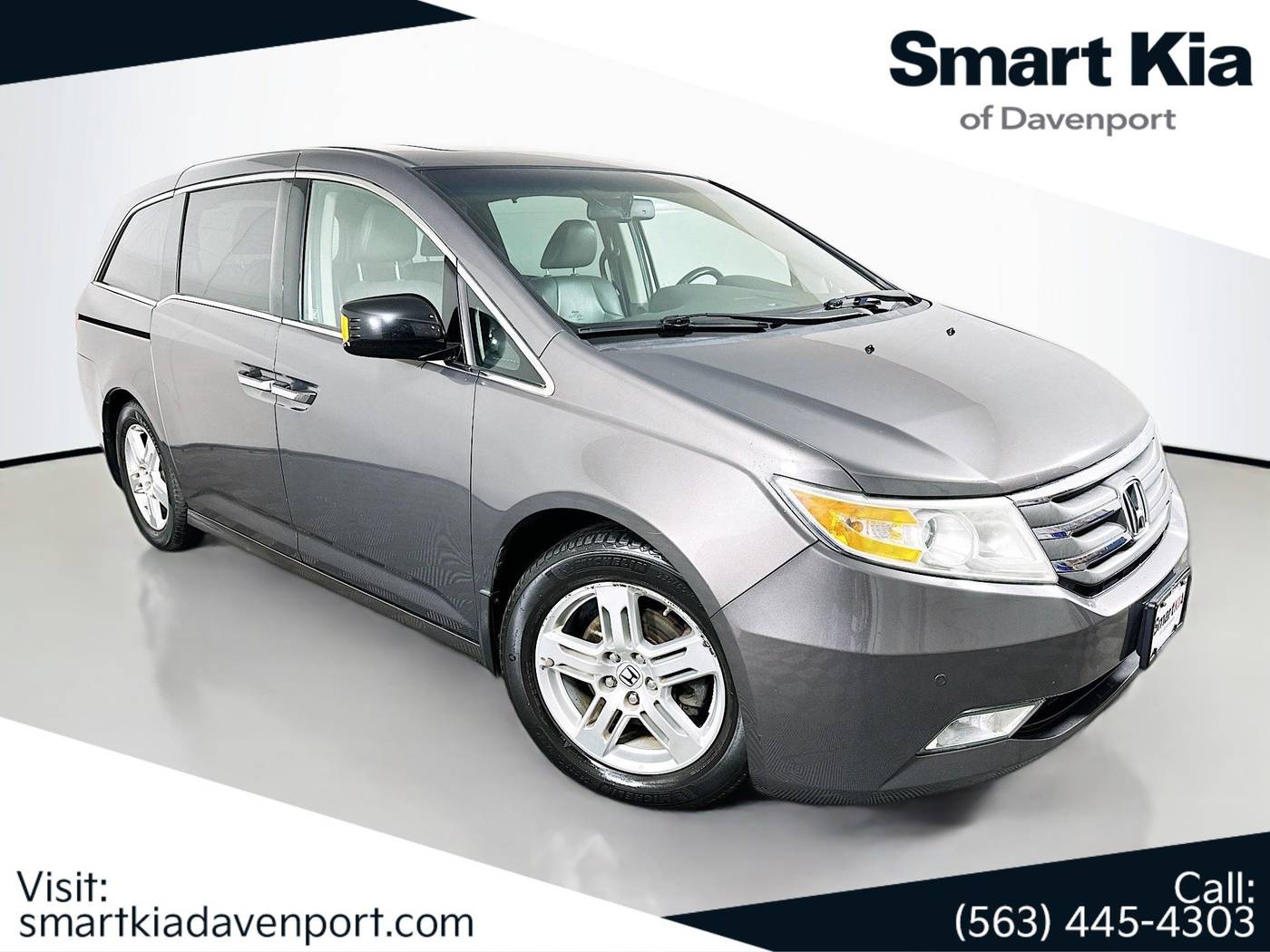 2012 Honda Odyssey Touring — Minivan — 151,581 mi — Davenport, IA