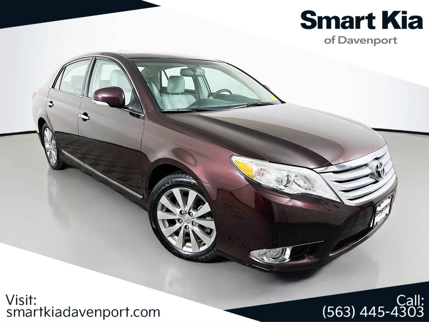 2011 Toyota Avalon Limited — Sedan — 131,538 mi — Davenport, IA
