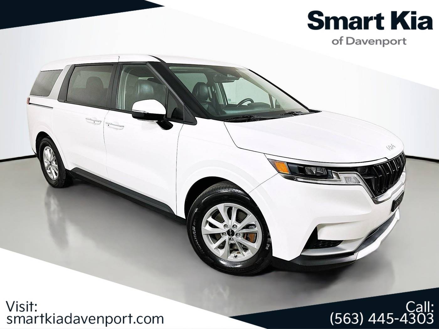 2023 Kia Carnival LXS — Minivan — 28,303 mi — Davenport, IA