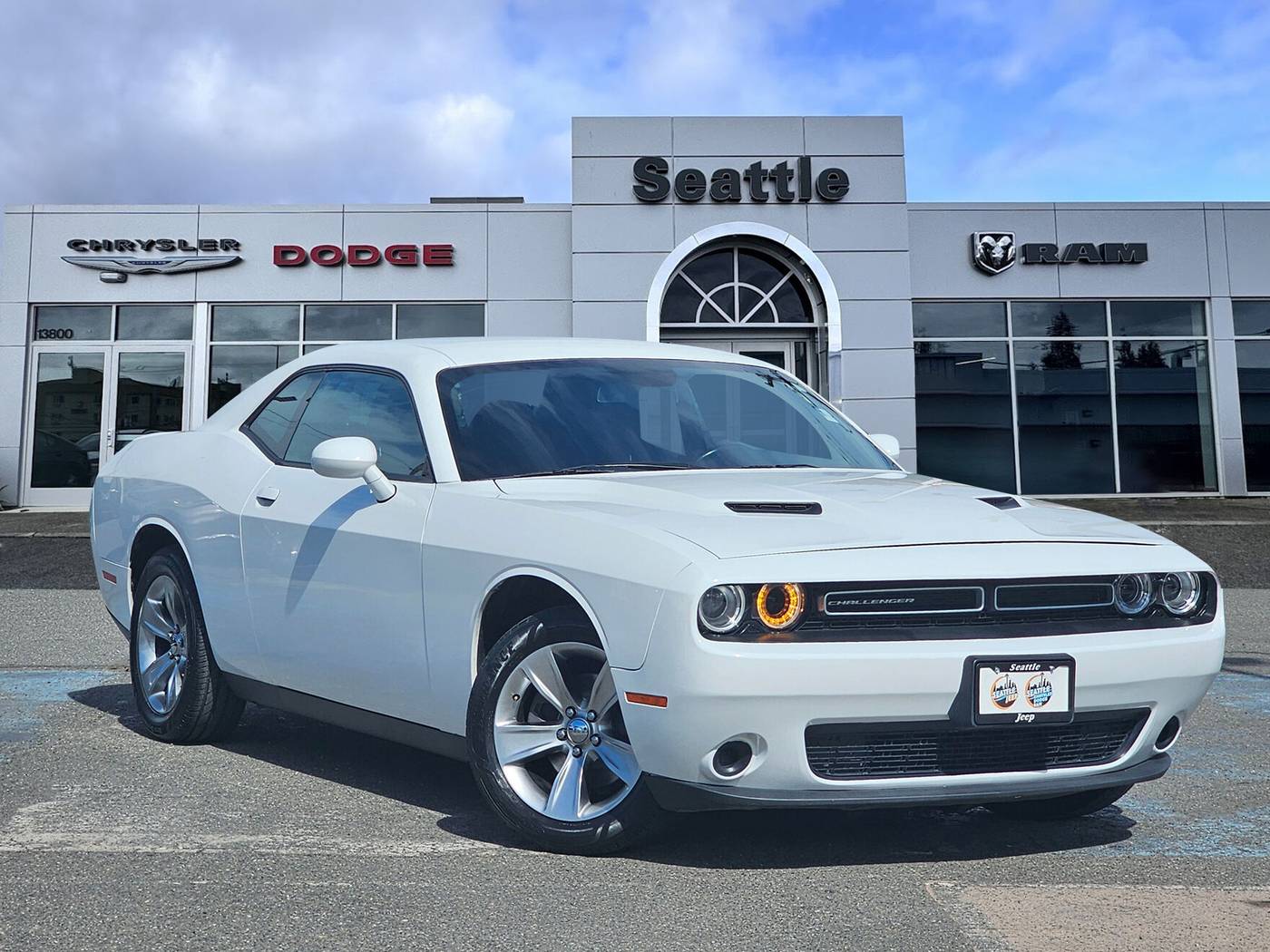 2021 Dodge Challenger SXT — Coupe — 89,677 mi — Seattle, WA