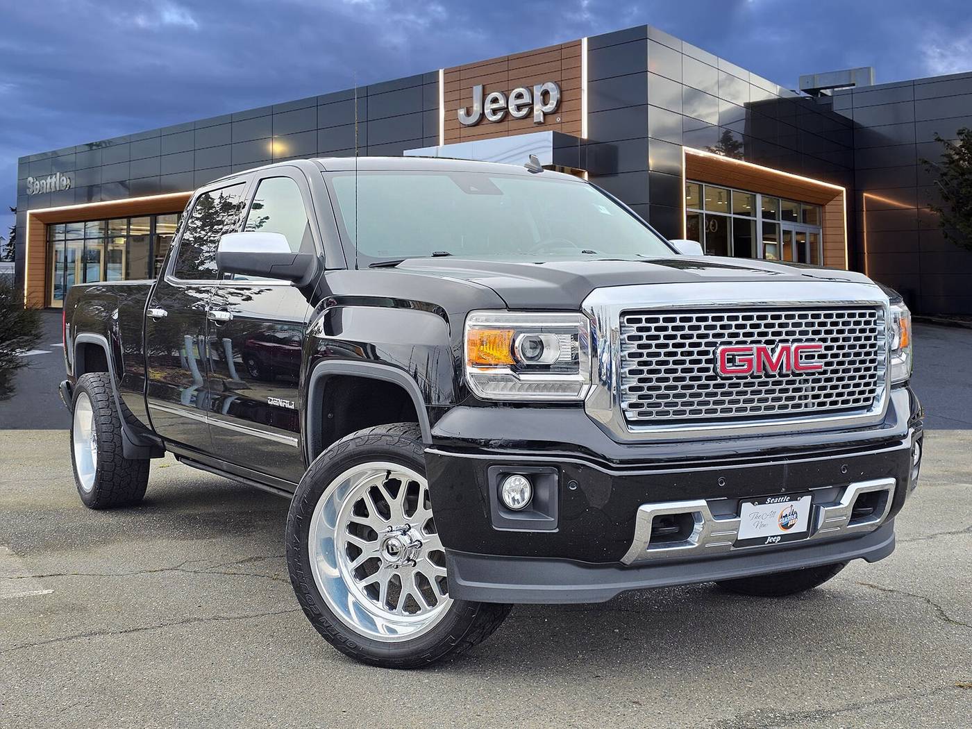 2014 GMC Sierra 1500 Denali — Pickup Truck — 76,240 mi — Seattle, WA