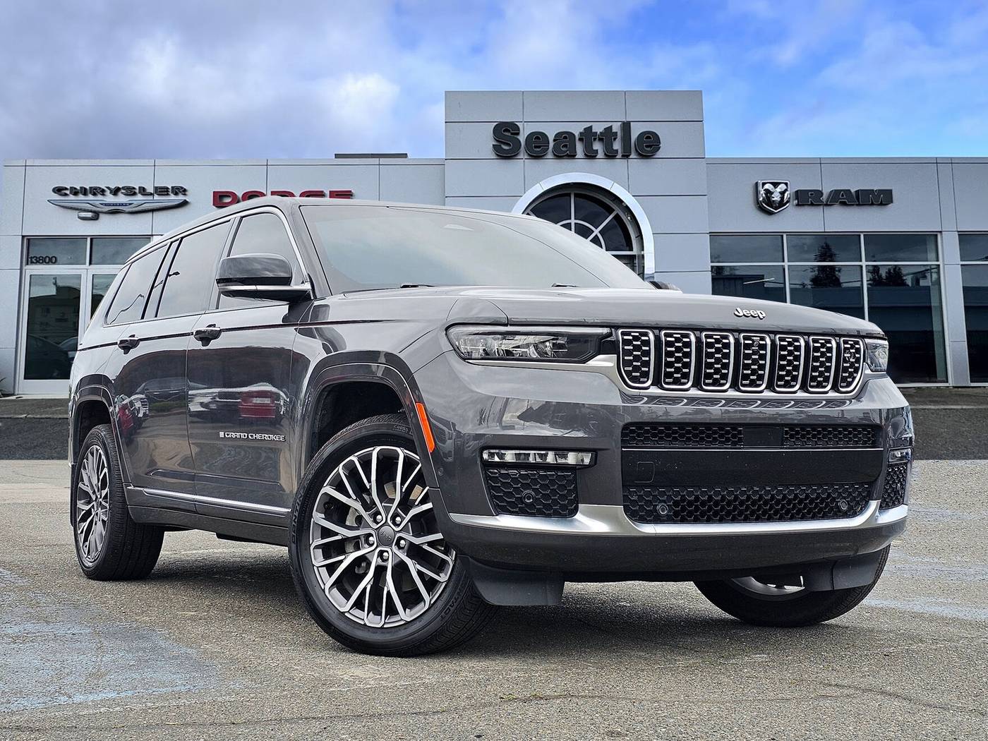 2022 Jeep Grand Cherokee Summit Reserve — SUV — 60,559 mi — Seattle, WA