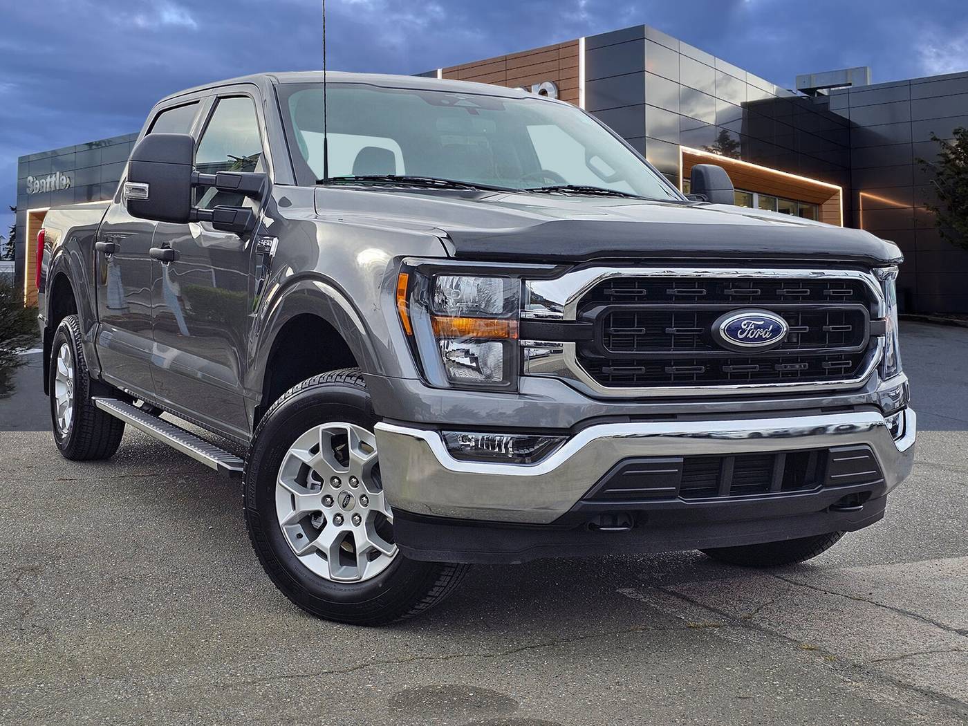 2023 Ford F-150 XLT — Pickup Truck — 27,906 mi — Seattle, WA