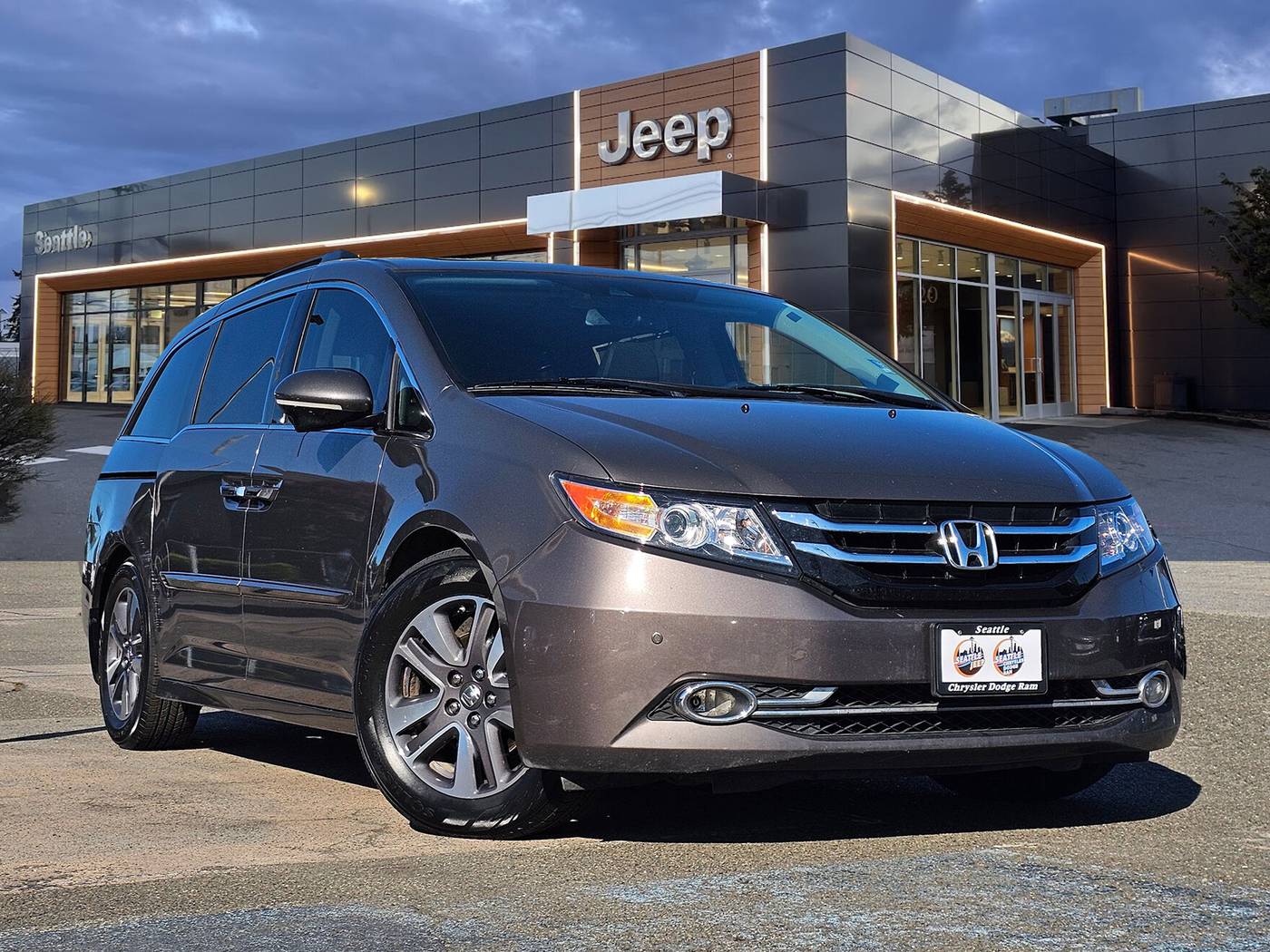 2014 Honda Odyssey Touring Elite — Minivan — 98,148 mi — Seattle, WA