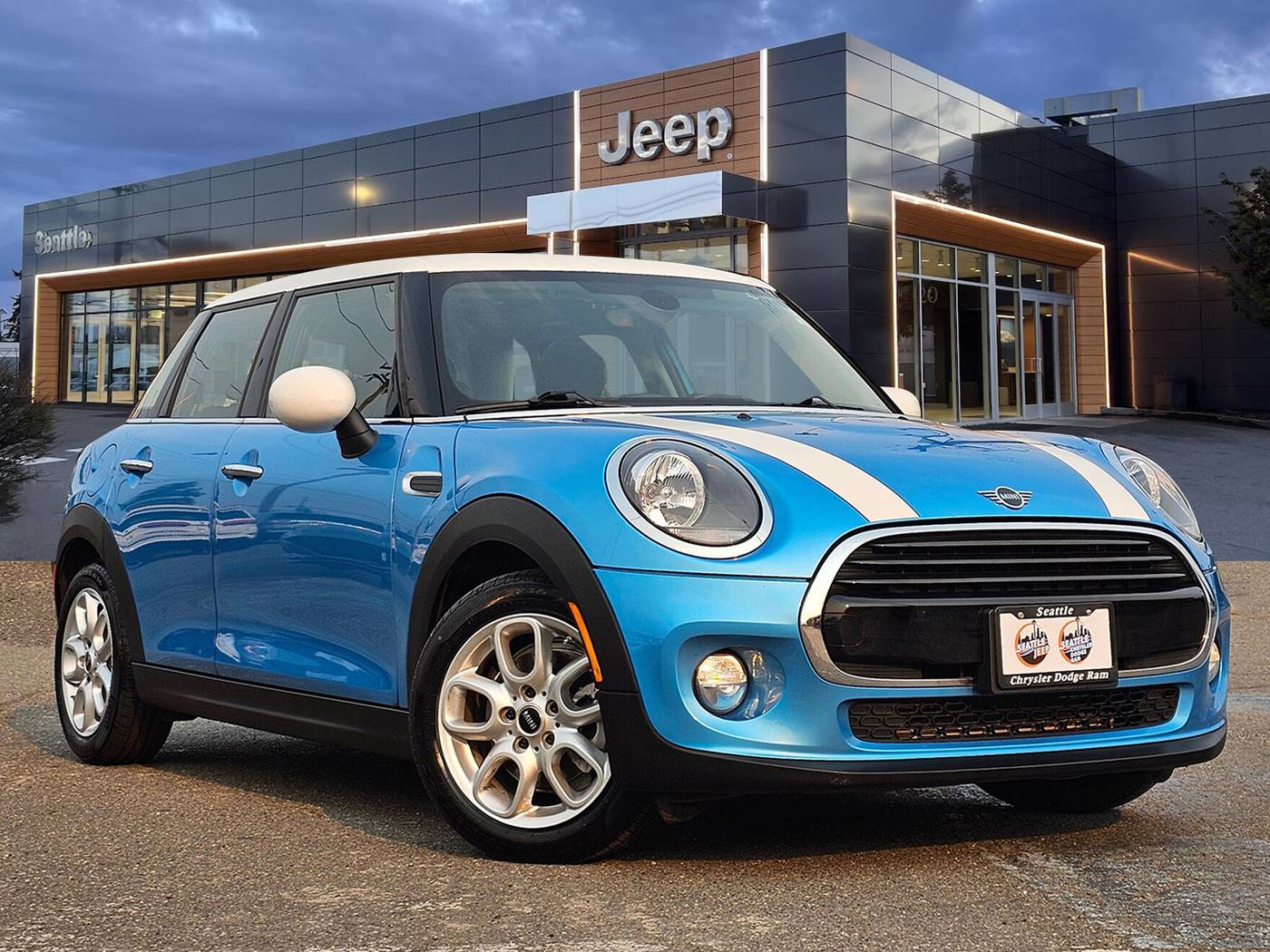 2019 MINI Hardtop Cooper — Hatchback — 21,297 mi — Seattle, WA
