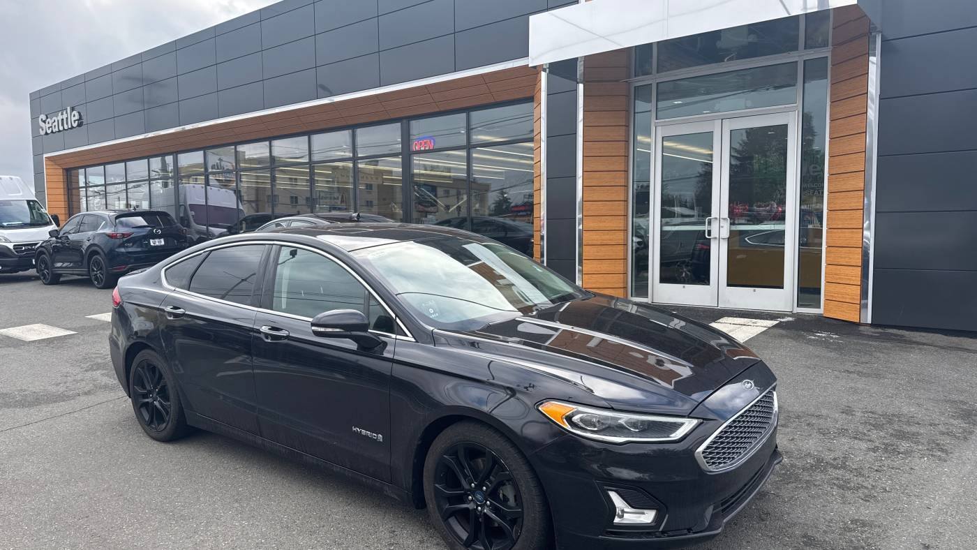 2019 Ford Fusion Hybrid Titanium — Sedan — 121,359 mi — Seattle, WA