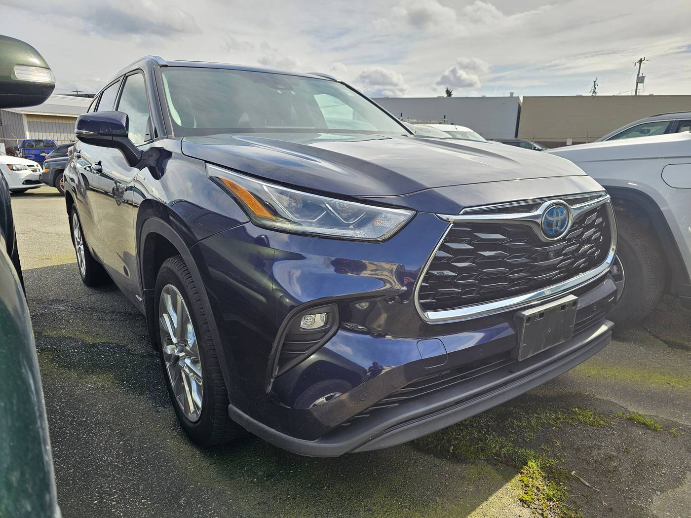 2020 Toyota Highlander Hybrid Limited — SUV — 33,211 mi — Seattle, WA