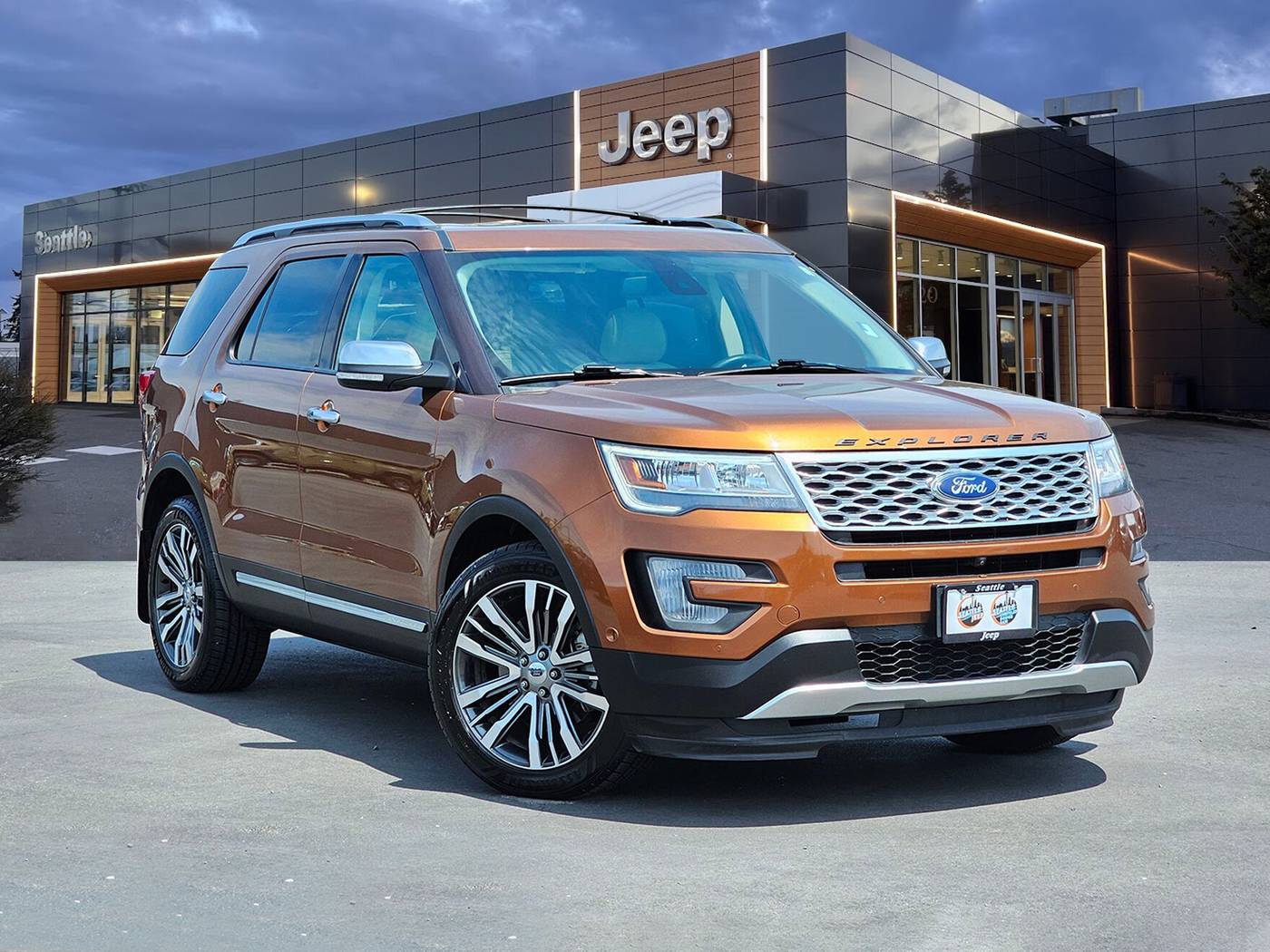 2017 Ford Explorer Platinum — SUV — 40,441 mi — Seattle, WA