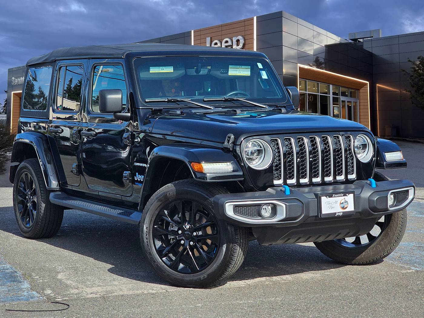 2022 Jeep Wrangler Sahara 4xe — SUV — 28,896 mi — Seattle, WA