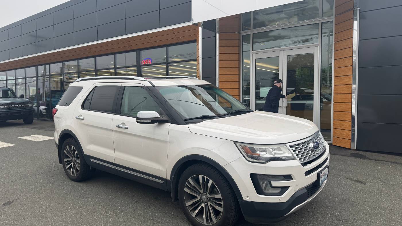2016 Ford Explorer Platinum — SUV — 107,316 mi — Seattle, WA