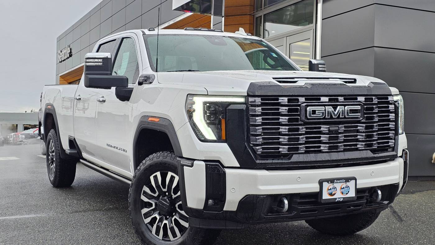 2025 GMC Sierra 3500HD Denali Ultimate — Pickup Truck — 2,721 mi — Seattle, WA