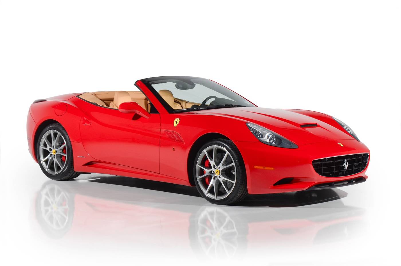 2010 Ferrari California Standard — Convertible — 5,142 mi — Farmingdale, NY
