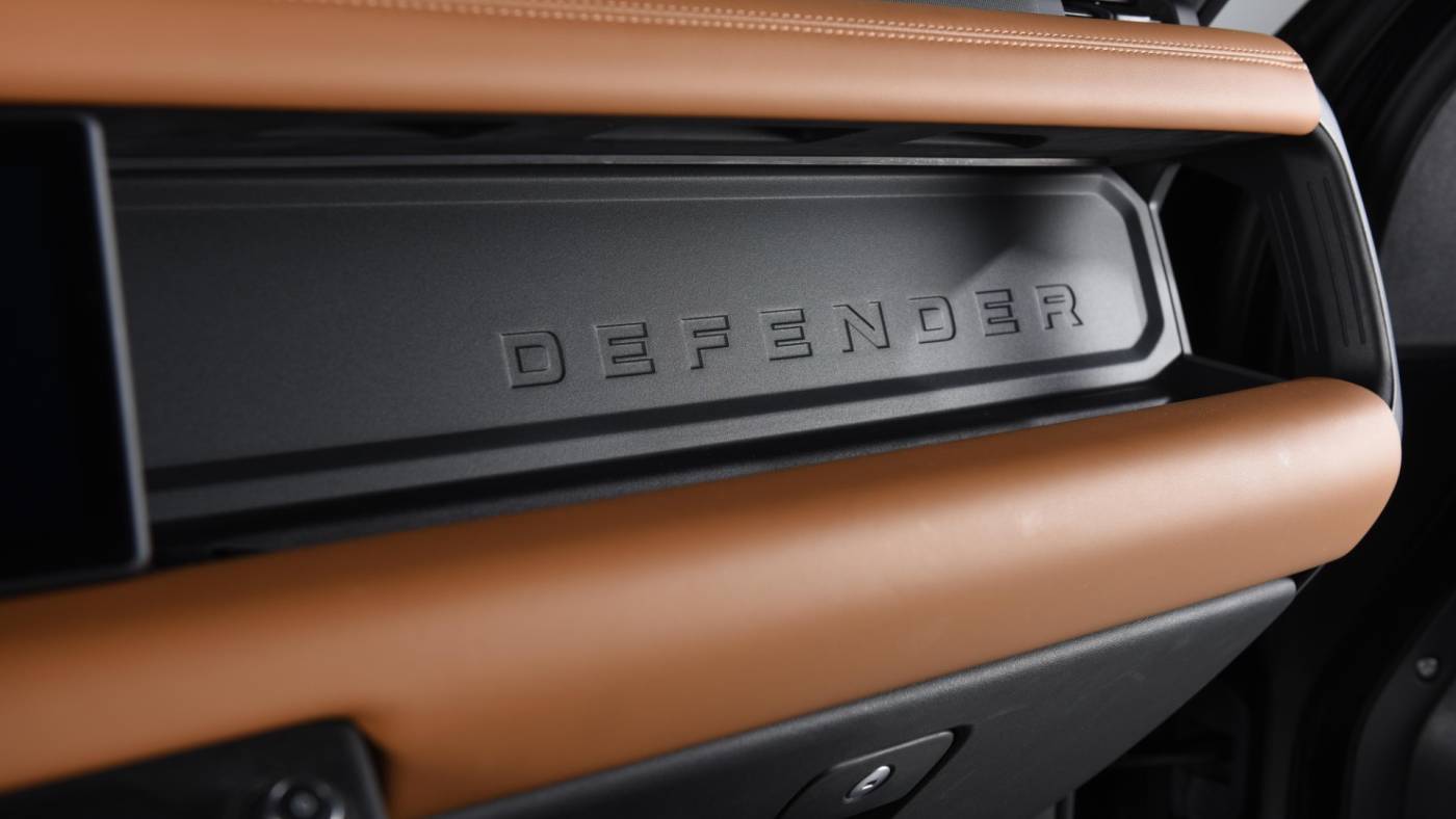 2020 Land Rover Defender X — SUV — 25,888 mi — Farmingdale, NY
