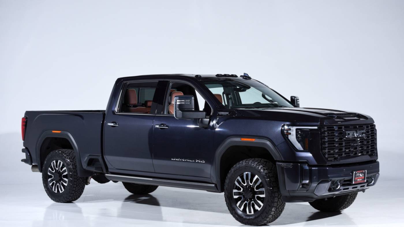 2024 GMC Sierra 2500HD Denali Ultimate — Pickup Truck — 20,107 mi — Farmingdale, NY