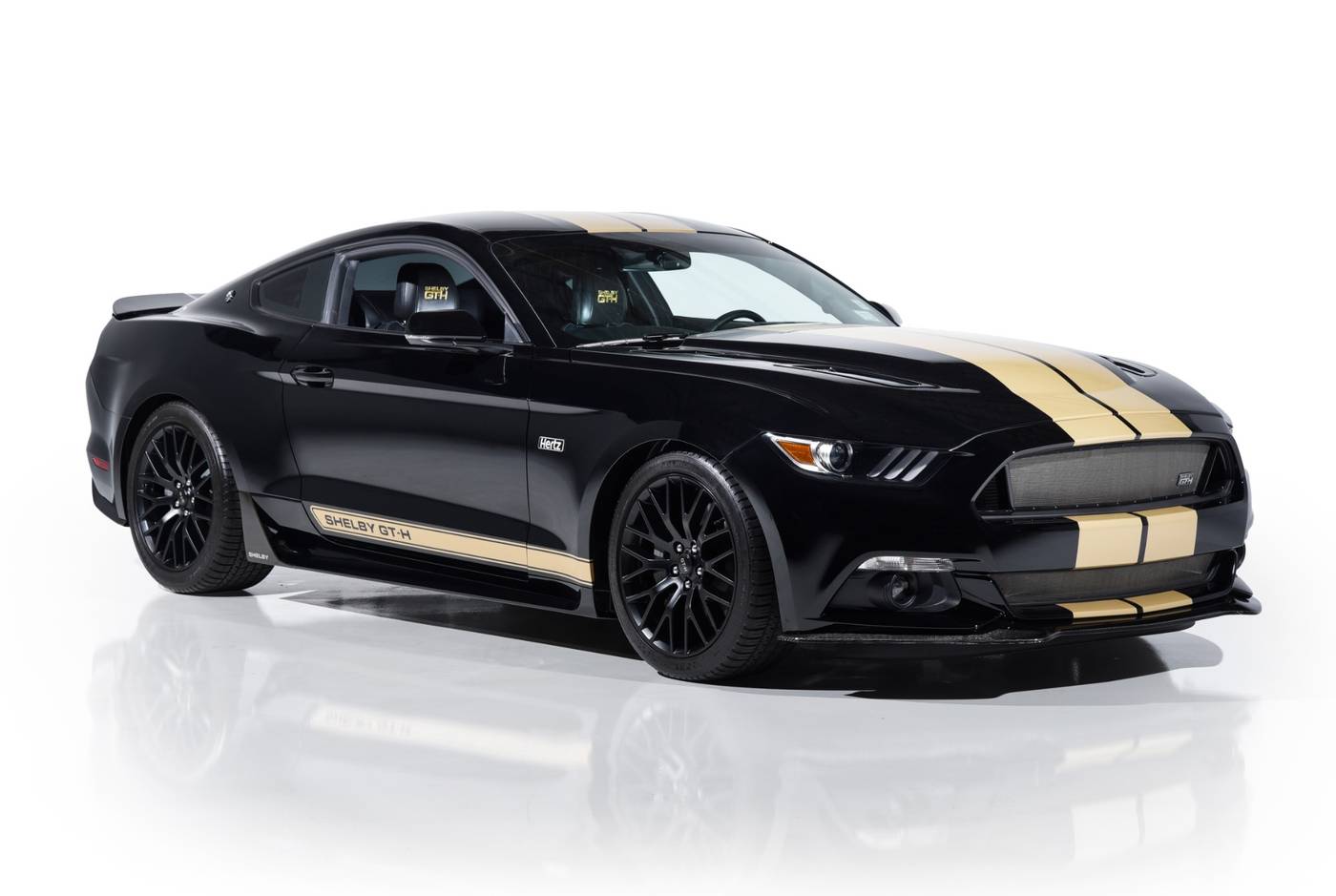 2016 Ford Mustang GT Premium — Coupe — 260 mi — Farmingdale, NY