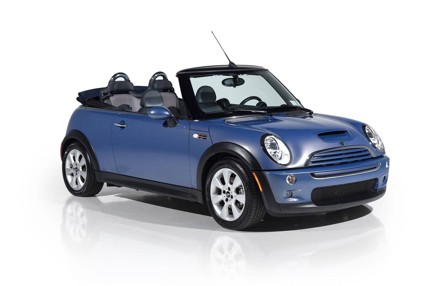 2007 MINI Cooper Cooper S — Convertible — 7,867 mi — Farmingdale, NY